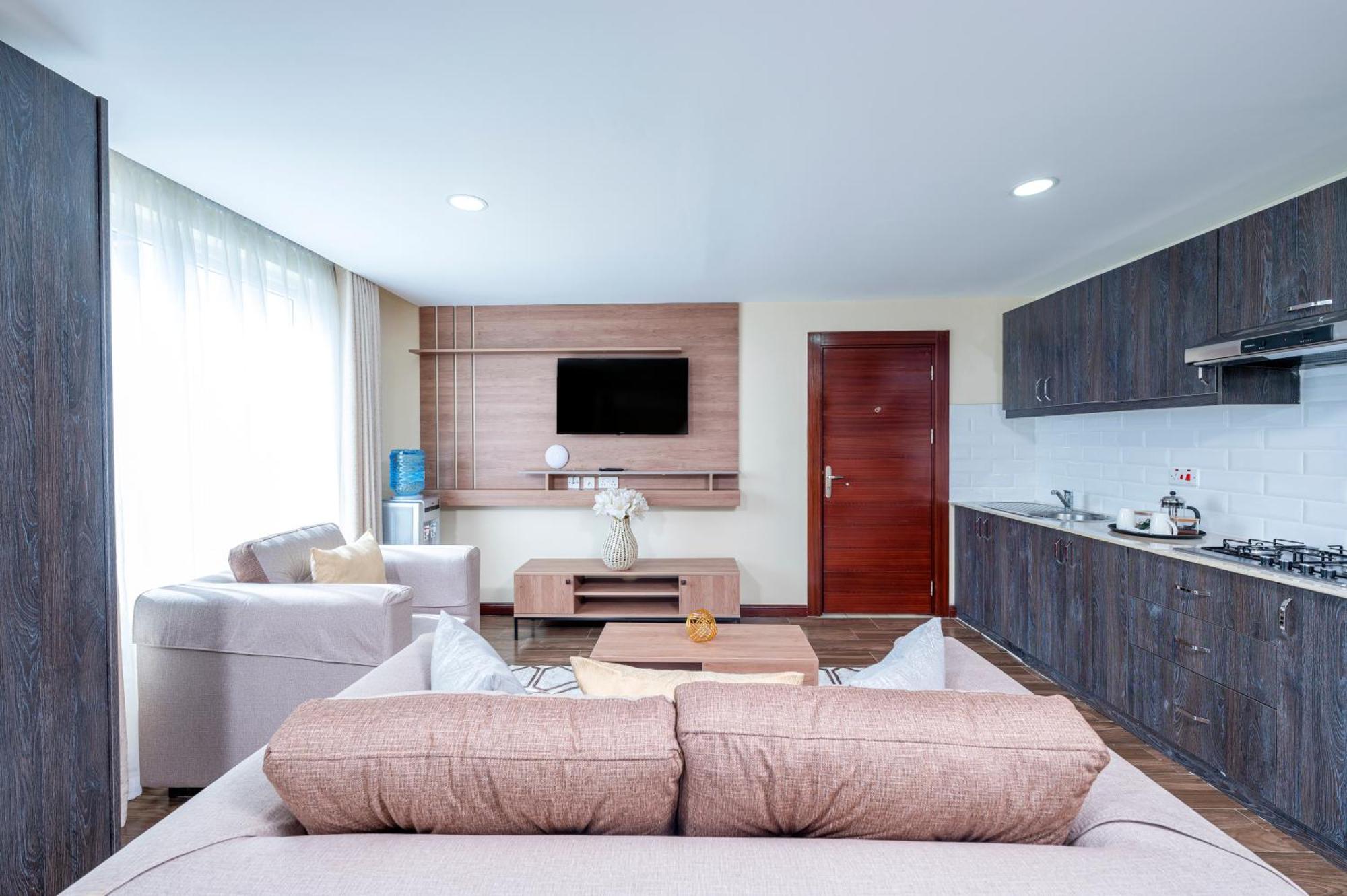 Roma Court Serviced Apartments Nairobi Extérieur photo